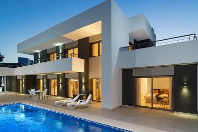 Villen mit privatem Pool